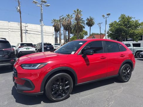 Used 2025 Honda HR-V Sport image 10