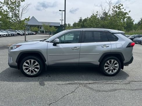 Used 2021 Toyota RAV4 Limited AWD/4WD image 2