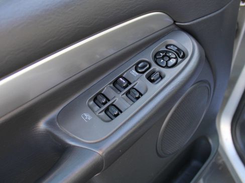 Used 2004 Dodge Ram 3500 Truck SLT w/ Sport Appearance Group image 25