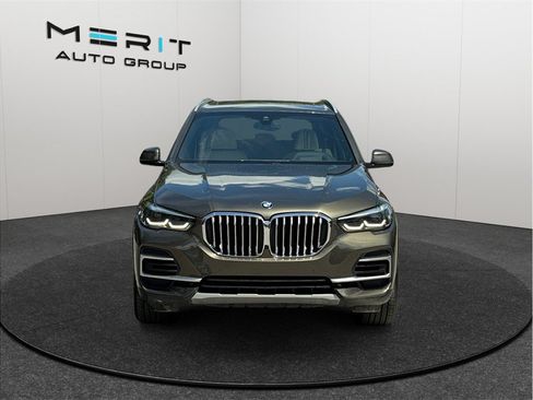 Used 2022 BMW X5 xDrive40i w/ Premium Package AWD/4WD image 3