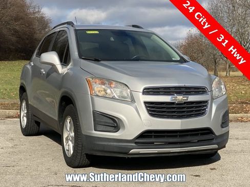 Used 2016 Chevrolet Trax LT w/ LT Convenience Package image 9