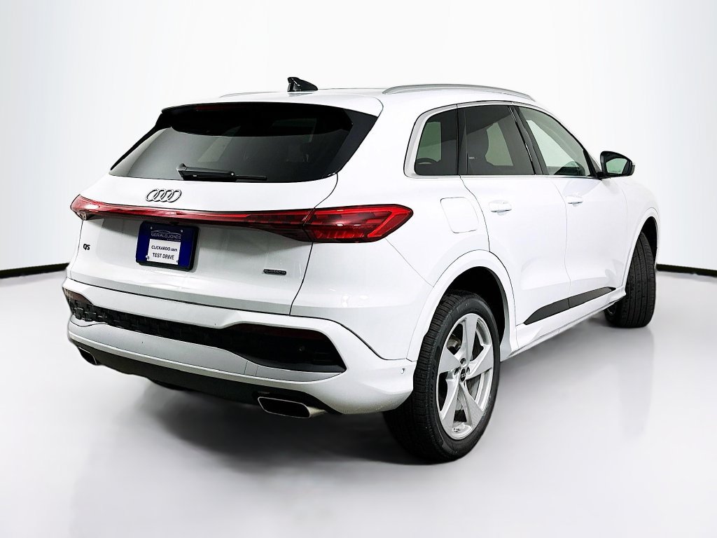 Used 2025 Audi Q5 Premium Plus w/ Premium Plus AWD/4WD image 7