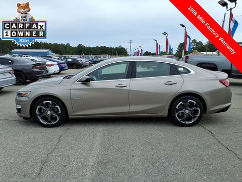 Used 2022 Chevrolet Malibu LT FWD image 2