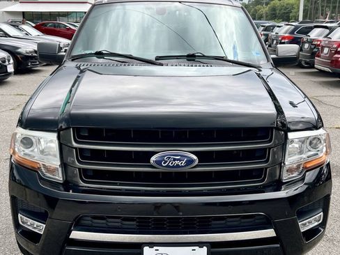 Used 2017 Ford Expedition Limited w/ Equipment Group 301A AWD/4WD image 3