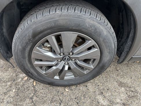 Used 2025 Nissan Pathfinder SV image 25