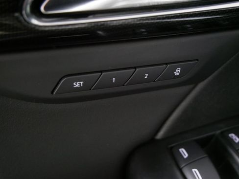 Used 2023 Buick Envision Essence w/ Sport Touring Package AWD/4WD image 17