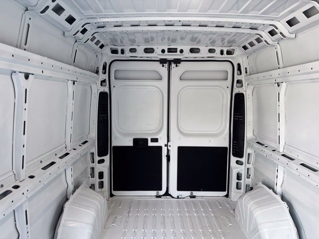 Used 2026 RAM ProMaster 2500 w/ Convenience Group FWD image 18