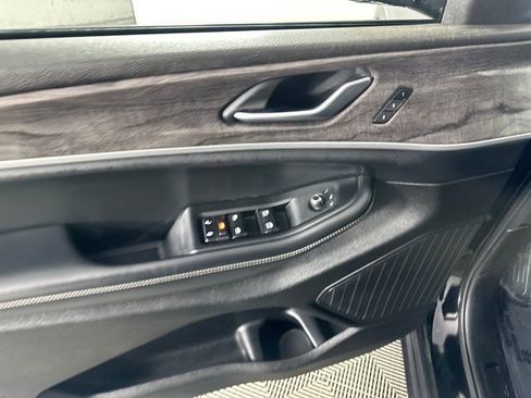 Certified 2023 Jeep Grand Cherokee Limited image 21