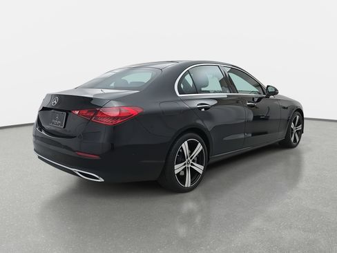 Used 2025 Mercedes-Benz C 300 Sedan image 5