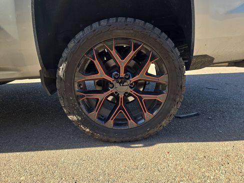 Used 2018 Chevrolet Silverado 1500 LT w/ Trailering Package RWD image 19