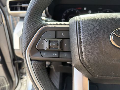 Certified 2024 Toyota Tacoma TRD Off-Road w/ TRD Off Road Upgrade Package image 10