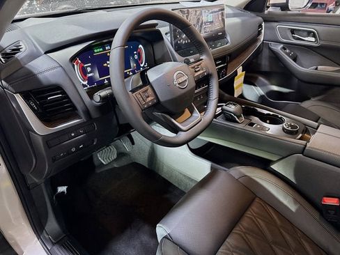 New 2026 Nissan Rogue Platinum w/ Platinum Premium Package image 8