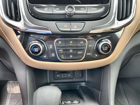 Used 2023 Chevrolet Equinox Premier w/ LPO, Floor Liner Package AWD/4WD image 17