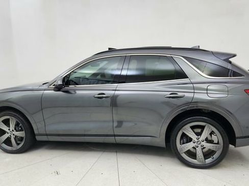Used 2024 Genesis GV70 3.5T Sport w/ Sport Advanced Package AWD/4WD image 4