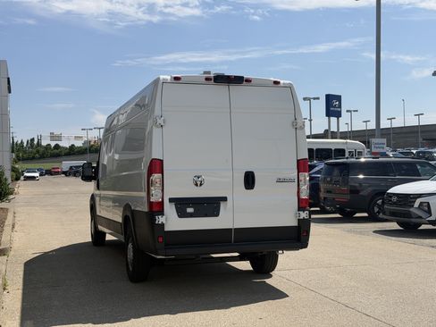 New 2026 RAM ProMaster 3500 w/ Cold Weather Group FWD image 7