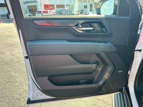 New 2026 GMC Yukon XL AT4 w/ AT4 Premium Plus Package image 11