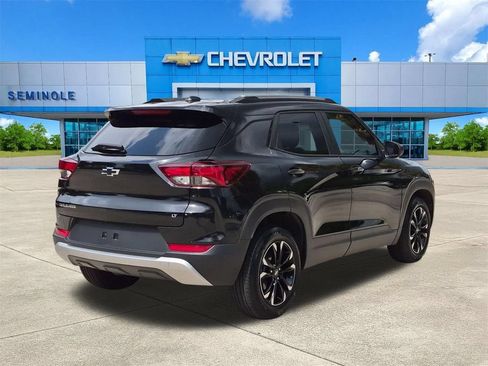 Used 2023 Chevrolet TrailBlazer LT w/ Convenience Package FWD image 4