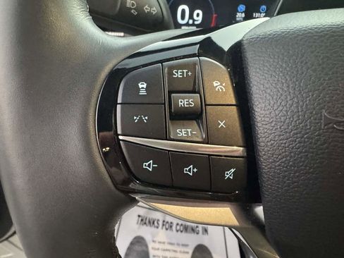 Used 2025 Ford Explorer Platinum image 19