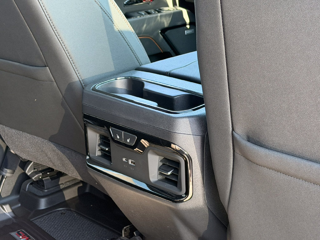 New 2026 GMC Sierra 1500 AT4 w/ AT4 Premium Package AWD/4WD image 18