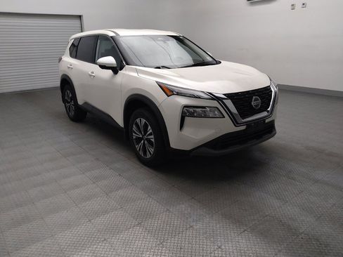 Used 2021 Nissan Rogue SV FWD image 13