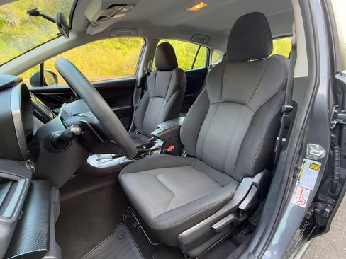 Used 2018 Subaru Impreza 2.0i Premium image 14