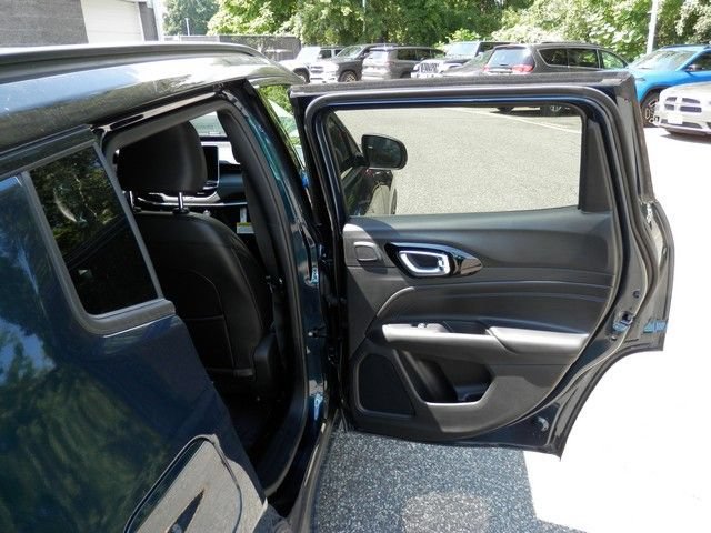 New 2026 Jeep Compass Limited w/ Sun, Sound & Navigation Group AWD/4WD image 33