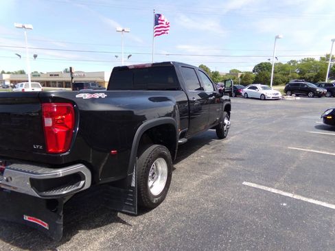 Used 2021 Chevrolet Silverado 3500 LTZ w/ LTZ Convenience Package AWD/4WD image 52
