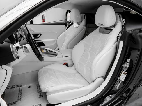 Used 2026 Mercedes-Benz Maybach SL 680 image 37