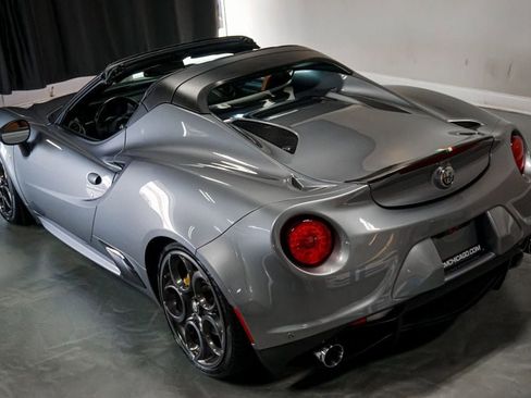 Used 2020 Alfa Romeo 4C Spider w/ Bright Package image 55
