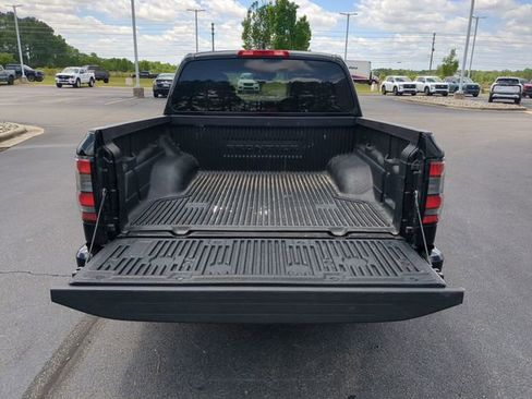 Used 2023 Nissan Frontier SV RWD image 29
