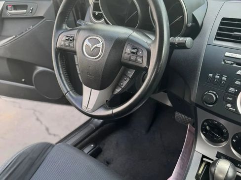 Used 2011 MAZDA MAZDA3 s Sport FWD image 8