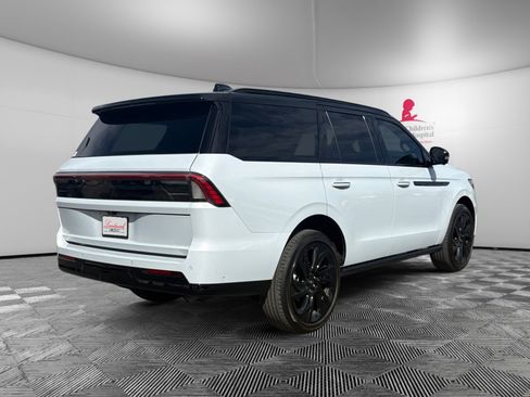 Certified 2025 Lincoln Navigator Black Label image 5