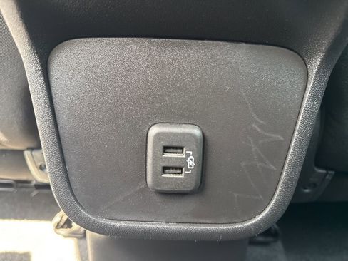 Used 2022 Chevrolet Equinox LS w/ LS Convenience Package image 27