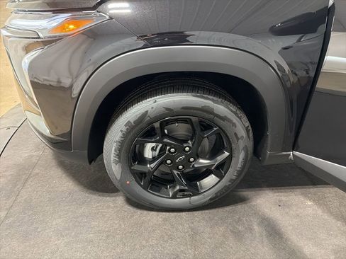 New 2026 Chevrolet Trax LT w/ Driver Confidence Package FWD image 34