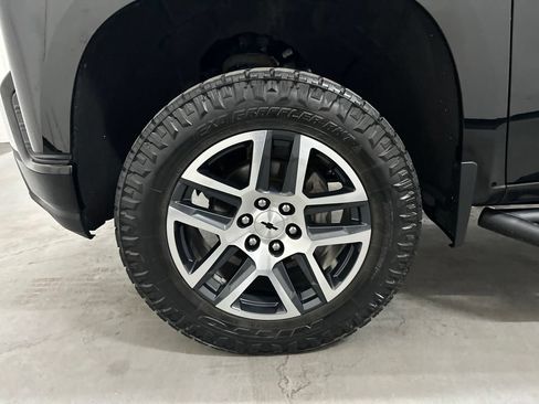Used 2020 Chevrolet Silverado 1500 LT Trail Boss AWD/4WD image 56