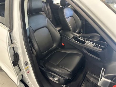 Used 2019 Jaguar F-PACE Premium AWD/4WD image 35
