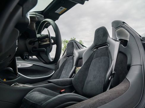 New 2026 McLaren Artura Spider image 13