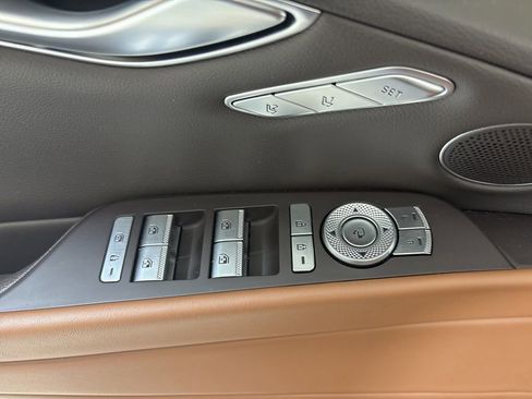 Used 2024 Genesis G80 2.5T image 17