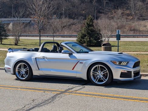 Used 2016 Ford Mustang GT Premium w/ Equipment Group 401A image 6