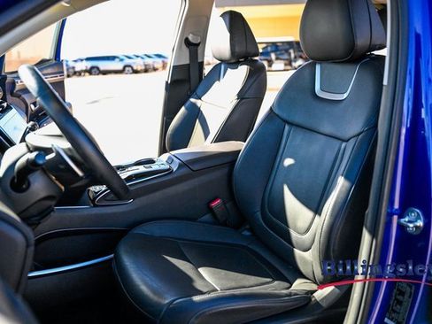 Used 2023 Hyundai Tucson Limited image 11