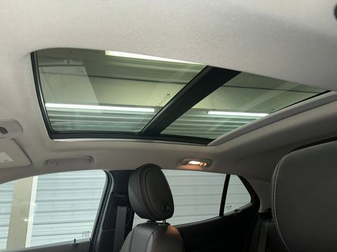 Certified 2023 Buick Encore GX Essence w/ Experience Buick Package image 4