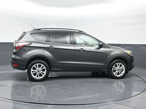 Used 2018 Ford Escape SEL image 8