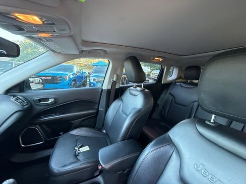 Used 2019 Jeep Compass Limited AWD/4WD image 16
