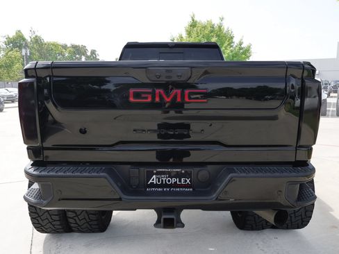 Used 2024 GMC Sierra 3500 Denali w/ Denali Reserve Package AWD/4WD image 3