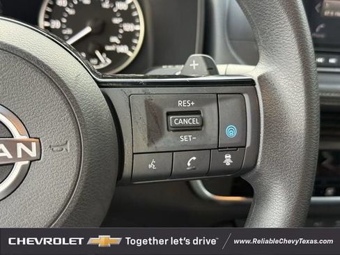 Used 2023 Nissan Rogue SV FWD image 15