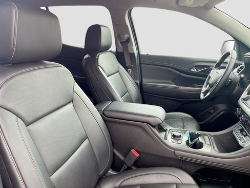 Used 2023 GMC Acadia SLT w/ Preferred Package AWD/4WD image 30