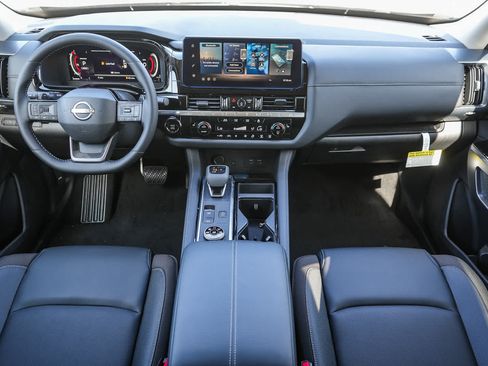 New 2026 Nissan Pathfinder SL AWD/4WD image 14
