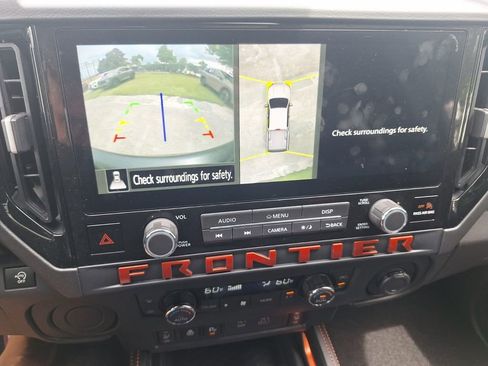 Used 2025 Nissan Frontier Pro-X w/ Pro Convenience Package RWD image 16