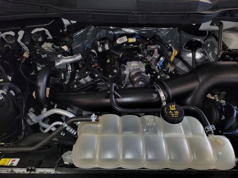 Used 2022 Ford F150 XL w/ Equipment Group 101A High RWD image 30