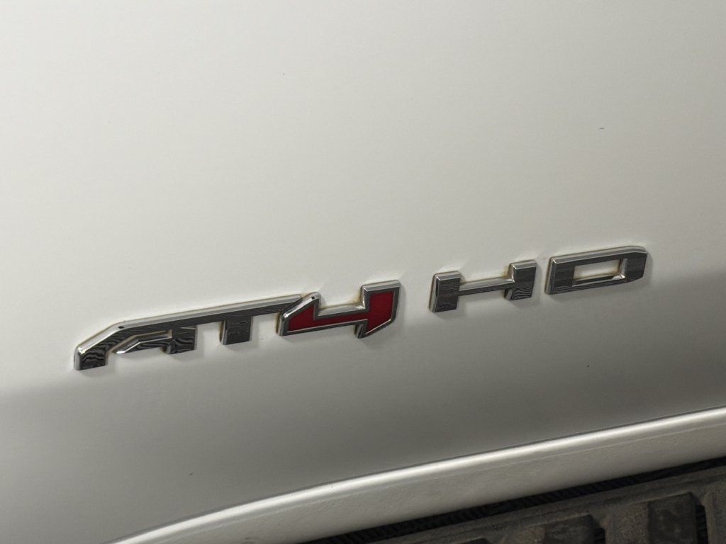 Used 2024 GMC Sierra 2500 AT4 w/ AT4 Premium Plus Package AWD/4WD image 17
